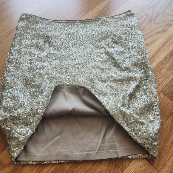 Cache Gold Sparkly Sequin Short Mini Party Skirt Size 4 - Picture 6 of 6